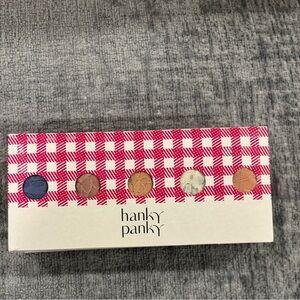NWT HANKY PANKYSignature set of five stretch-lace low-rise thongs